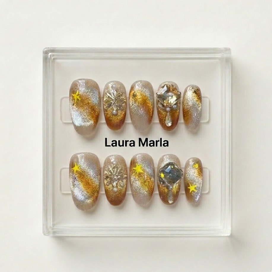Handmade Gold & Silver Cat-eye Nails with Precision-Cut Diamonds, 10-Piece Custom Fit, Celestial Winter Collection.