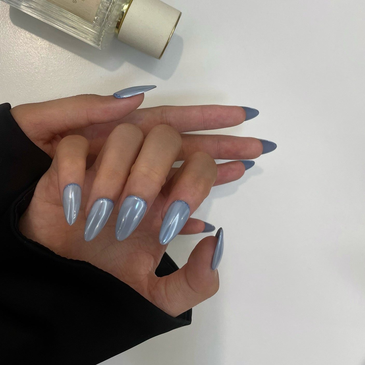 Baby Blue Shining Powder Press on Nail - Laura MarlaPress on Nail