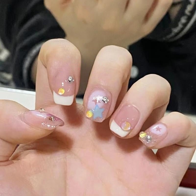 Cute Cream Sweetheart Press on Nail - Laura MarlaPress on Nail