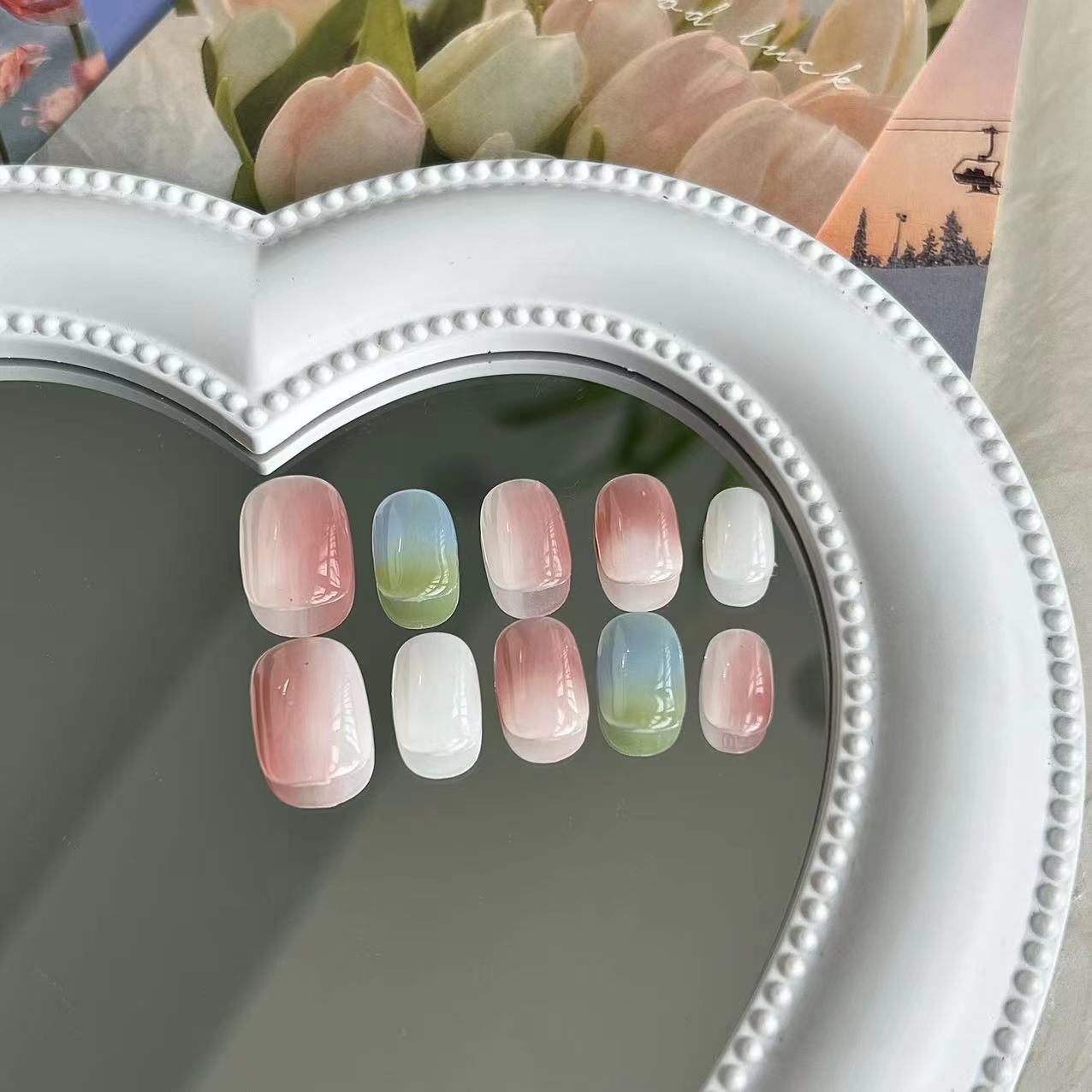 Halo gradient Press on Nail - Laura MarlaPress on Nail