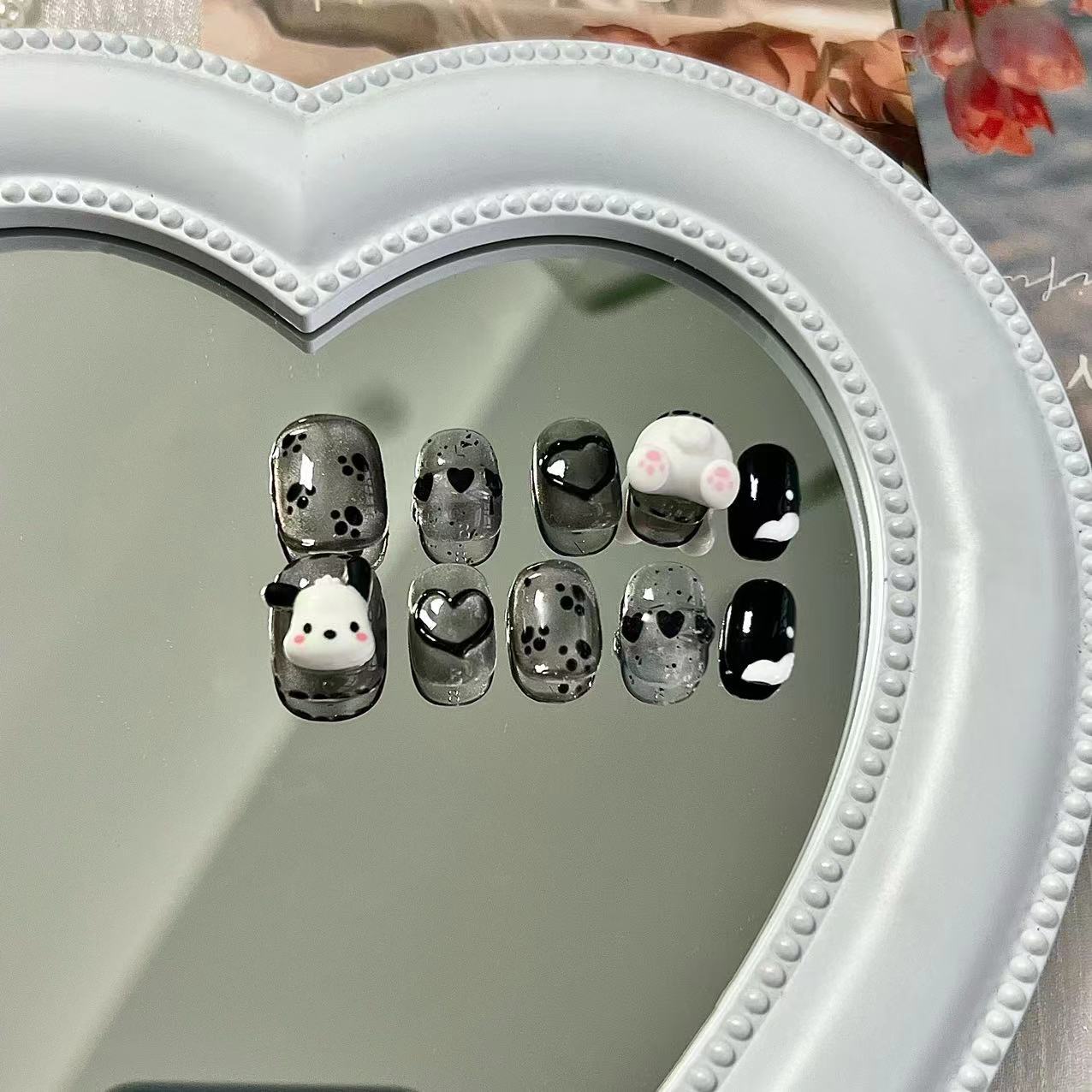 Petdog Press on Nail - Laura MarlaPress on Nail