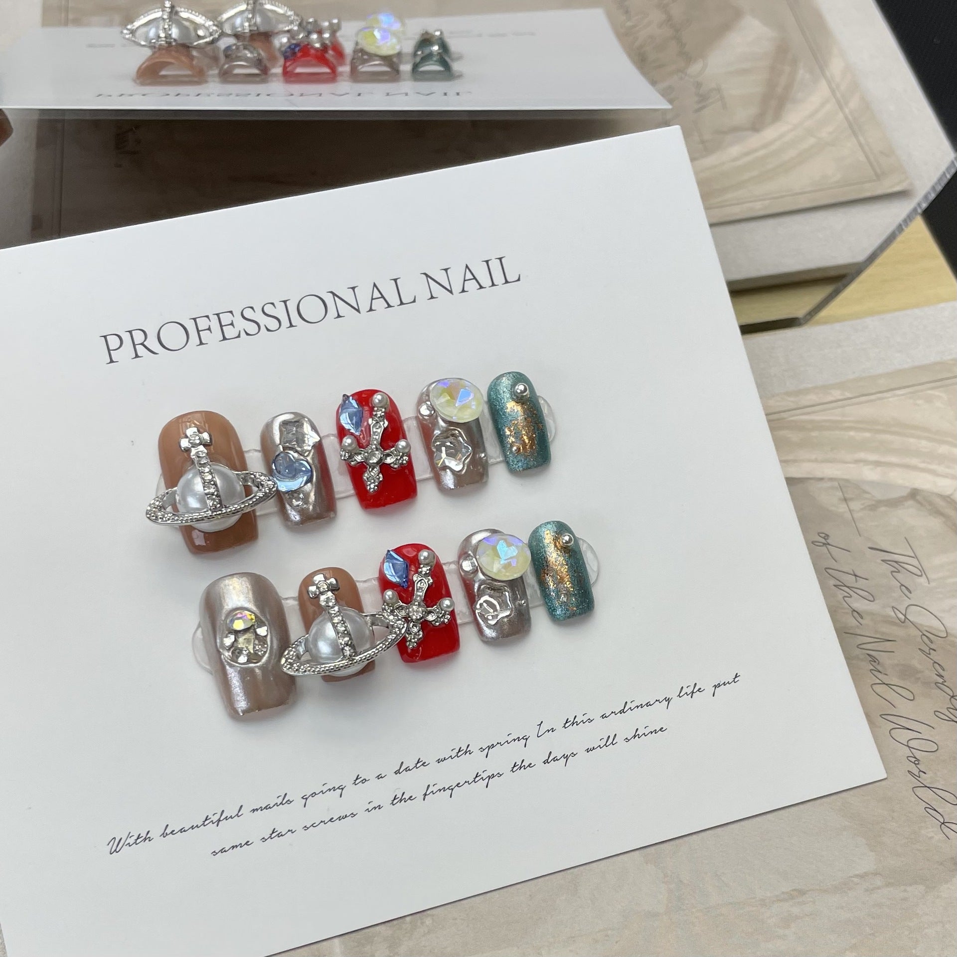 Planet Mirror Press on Nail - Laura MarlaPress on Nail