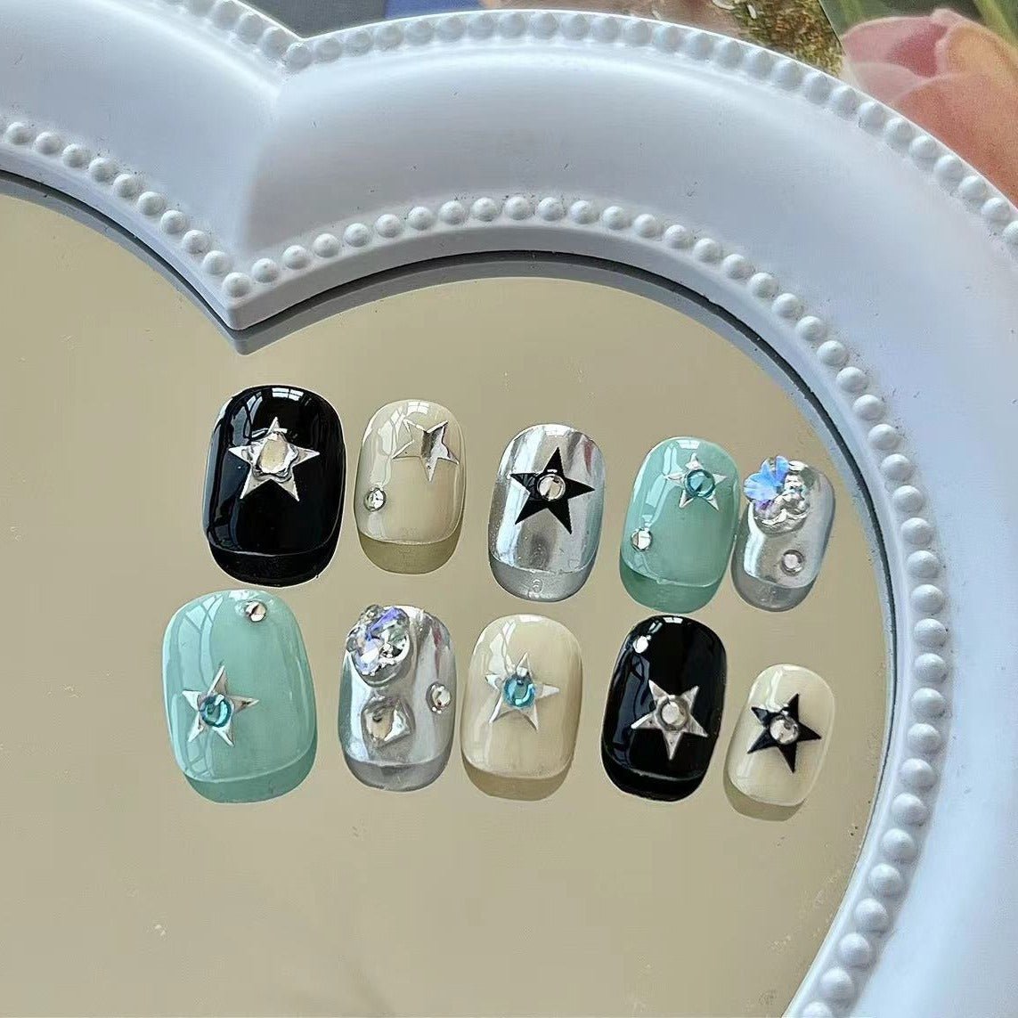Y2K Star Press on Nail - Laura MarlaPress on Nail